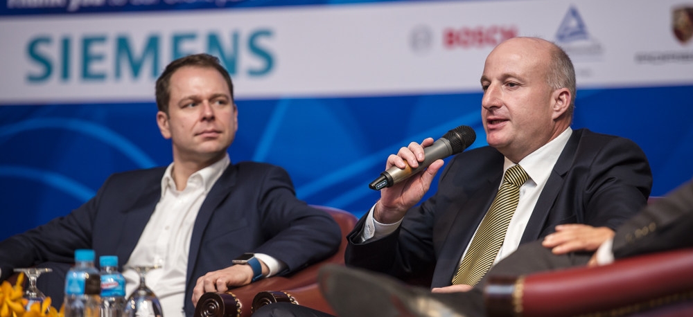 Nikolay Kurnosov (left) and Markus Lorenzini Nikolay Kurnosov (left) and Markus Lorenzini